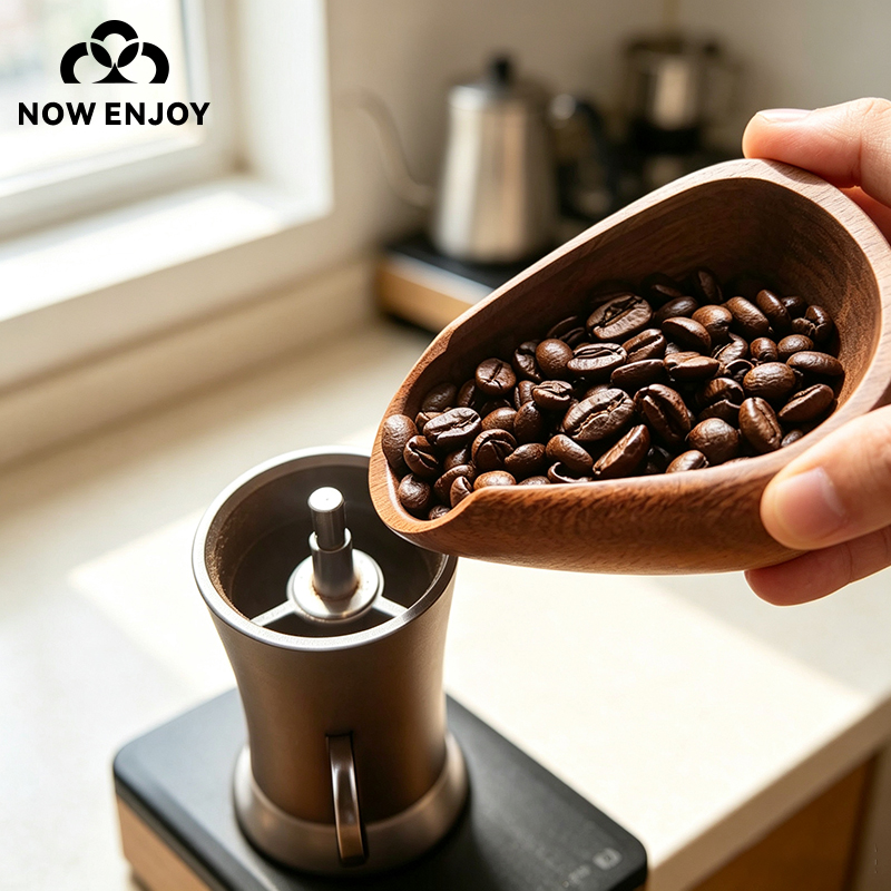 Nikmati sekarang Mangkuk Biji  - Coffee Bean And Tea Leaf ulasan dan harga
